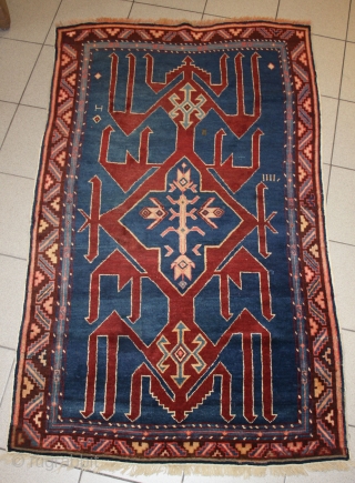 rare Avar rug with great design , size 164x103cm                        