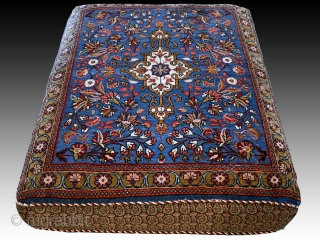 Wonderful antique Bidjar pillow Cushion rug set. Early 1900s. Size per cushion about 2.8 x 2.3 ft. Excellent condition for it's age. Shipping to US and CA $75.     