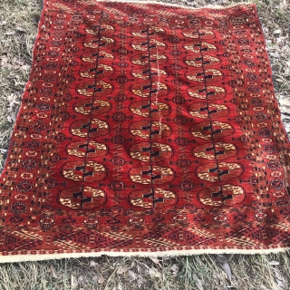 Antique Turkmen Tekke carpet. Size: 110 x 180 cm. Circa 1900                      