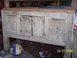 Asadal - food chest, wood ,carving, Karakalpakstan, 1940
120 X 70 X 50 cm.                    