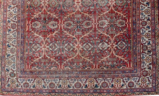 Decorative antique shabby chic Mahal carpet 414x317cm

More info: https://sharafiandco.com/product/antique-shabby-chic-mahal-carpet-414x317cm/

                        