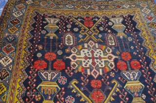 Remarkable antique Bakhtiar rug. 300x158cm, second half of 19th century. 

This is a rare piece woven on wool in very good condition with a wonderful triple medallion flanked with rows of flower  ...