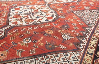 Impressive antique Qashqai rug 225x153cm with pomegranate design. Small areas of reweaving, otherwise in good condition.

More info: https://sharafiandco.com/product/antique-qashqai-rug-225x153cm/

               