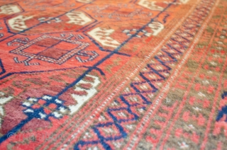 Antique Turkmen Rug 217x130cm

The harmonious colour combination of this Turkmen rug makes it easy to place. The three rows of octagonal design with a pole running through them, squares in between, and  ...