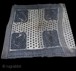  Muslin Jamdani saree from Dhaka (Bangladesh)with pallu on both ends.
Collectable rare piece .
Condition as it shows in the picture .            
