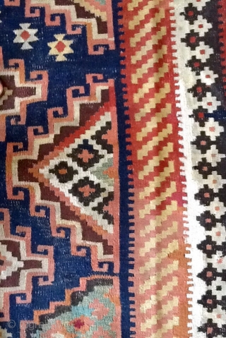 Beautiful old quashquai long Kilim                            