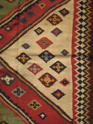 Quashquai Kilim with at least two Medallions                          