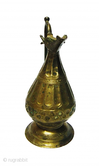 ENGRAVED BRONZE EWERS , KHORASAN, 12TH CENTURY 

Extremly beautifull 

22 cm                      