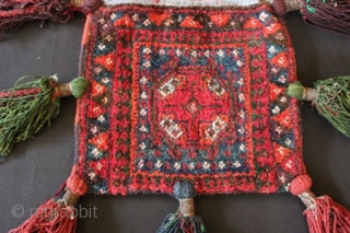 Lovely complete Sistan Baluch chanteh bag piled on both sides. The ties are lattice woven dyed horsehair.                