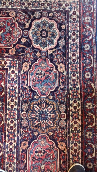 huge antique seldom fine handknoted used YAZD Oriental carpet.
21,5 fts x 11,54 fts  /  6,55 m x 3,55 m
450.000 knt./qm
partialled woren areas, some staines on the hole , good condition  ...