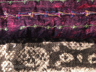Zoroastrian textile shalwar fragment

five distinct, wide tiraz bands teal, indigo, magenta, saffron yellow, and purple original hand-printed & woven back from a 19th-century shalvar-i Zartoshti leg section.

Size: 34 cm x 53 cm  ...