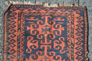 antique 19th century northwest afghanistan bahuli nomad belouch rug 
yastik format 58 cm x 105 weft brown hair  goat?  
warp SZ2ply brown ivory wool       