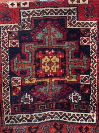 Antique South East Anatolian Prayer Rug , from the Rashwan Tribe Gaziantep - Malatya circa 1860 .
Size 128 cm x 68 cm  
         