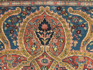 Tabriz carpet. Size 314 x 256 cm.
Ask for more pics? Instagram @soulweft                     