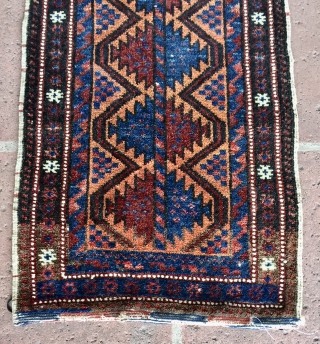 1' 4" x 2' 6" Baluch Balisht, having a rare "apricot" field                     