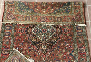 1930s Finely woven 4' 7" x 6' 7" Bakhtiari in excellent overall condition                    