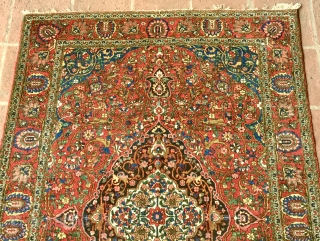 1930s Finely woven 4' 7" x 6' 7" Bakhtiari in excellent overall condition                    