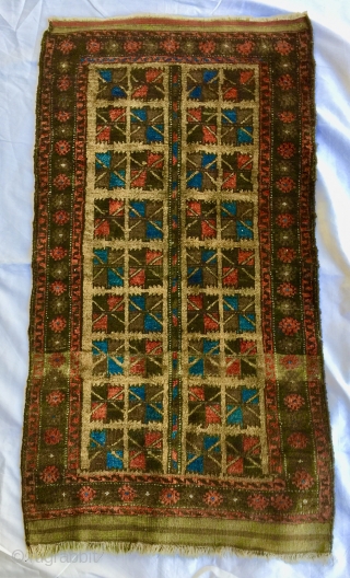 2' 8" x 5' 0" Camel Field Baluch.  Lighter photos show truest colors.                   