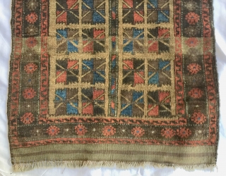 2' 8" x 5' 0" Camel Field Baluch.  Lighter photos show truest colors.                   