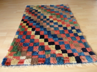   Rare and  superb  antique  Bakhtiari  longpile  Gabbeh  87 X 129  cm.

  Pile  from  great  shiny  wool , natural  ...