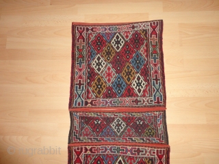 
 Old  Kurdish  dupelkordjin  Sumagh  47 X 109  cm.
 Fein  with  nice  colours  ,  very good  condition ,
 Very  rare  ...