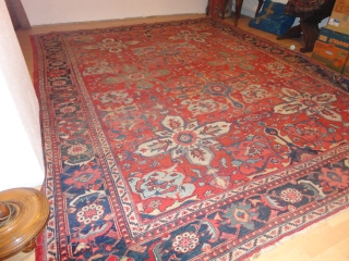    Antique  Ziegler  Sultanabad / Mahal  292 X 375  cm.

  Unique  dekoratve  big Pattern with  superb natural colors

  Komplet  with  ...