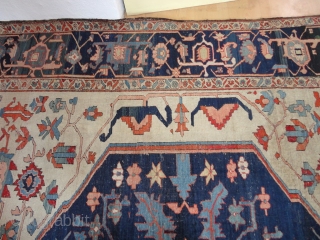   Magnificent  antique  Serapi  carpet  Nord-West  Persien  19 th. century

  320 X 417 cm. Amazing  fantastik  colors ,ivory ground , quality wool  ...