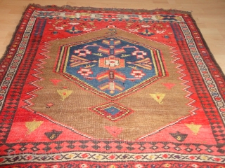    Antique  Bidjar  Wagireh / sampler rug  19  Jh. century  108 X 117 cm.

   wool  foundation  ,  superb  natural  ...