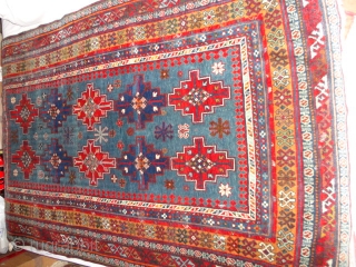   Superb  antique  Caucasien  Shirwan  rug  round 1900   110 X 177  cm

  extremly  fine  woven , wonderfull  natural   ...