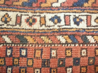   Antik  Afshar  about 1900 , 99 X 123 cm.
  Wool on wool foundation,Natural colours
  komplet condition with kelims ends.shows wear.       
