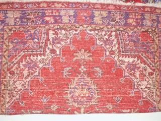   Superb  Antique  Sivas  128  X  206 cm
  Very soft wool ,nice pastell colours,
  very good condition without restorations.      