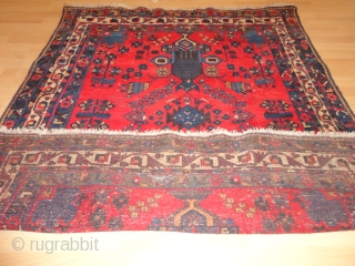   Antique  very  nice  Vase  Afshar  rug  round  1900   135 X 165 cm.

  All  natural  colours , oxidized   ...