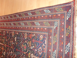 

   Very  fine  antique  Kuba  19 th.century  136 X 199 cm.

   Only  oxydate  black wool otherweis in good  condition .

 
