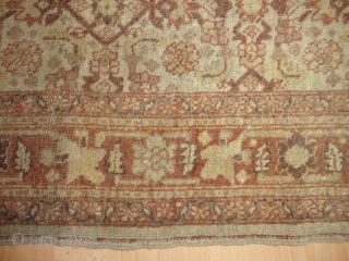    Antique  Täbris - Hadji Jalili  Nord-West  Persian  round  1900

   121 X 158 cm.  All natural  typical  pastell  colours  ...