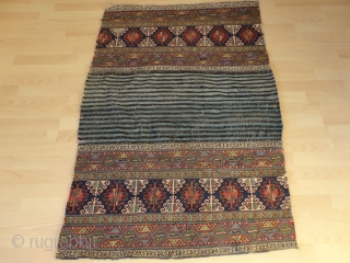 
 Unique  magnificent  Shahsawan  double  Mafrash  114 X 153 cm.

 Signt Saheb Mousharaf and  dated  1254 / 1836  .  Fantastic colours

 very   ...