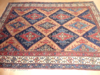 
Antique   Malayer  rug Nord-West  Persian  137 X 190 cm.

Natural  colours  with camel hair ground , slight  wear ,

very  dekorative  Pattern .  