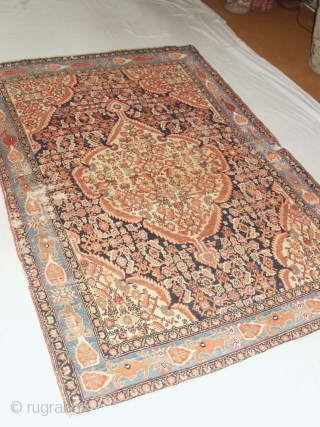 

   Superb  and  rare antique  Malayer 19 th. century 
   121  X  191  cm.  wunderfull  natural  colours with a  ...