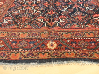 
  Antique   Mahal rug  West-Persien     132 X 198  cm.

  All  natural  colours ,rare  very  nice  pattern ,  ...