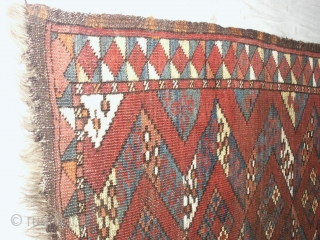   Antik  Ersari Beshir mid 19 Jh. or erlier , very rare .

  145  X 218 cm. ( 4f 9inch X 7f 8inch ) Shows wear in one

  ...