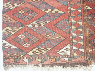    Very  rare  antique  Ersari- Beshir  mid 19 th. century
   145 X 218 cm. shows  wear.        