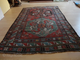 

   Antique   Cloudband  Kazak  ( Chondoresk )  19 th. century

   127 X 194  cm.  superb  natural  colors , archaic  ...