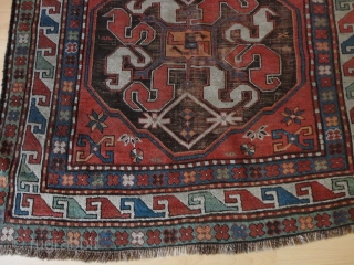 

   Antique   Cloudband  Kazak  ( Chondoresk )  19 th. century

   127 X 194  cm.  superb  natural  colors , archaic  ...