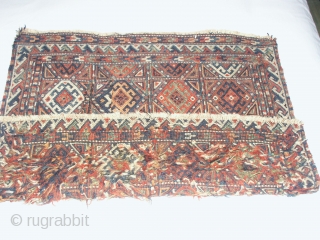 


   Fine  antique  Kurd  Sumag bagface 19 th  century 60 X 67 cm.
   All  beautiful natural  colors ,excellent coindition .
   