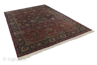 Hereke - Antique Turkish Carpet 

Size: 321x228 cm
Thickness: Thin (                       