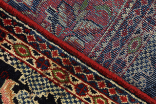 Sultanabad - Antique Persian Carpet

Size: 428x318 cm
Thickness: Medium (5-10mm)
Oldness: 80-100 (Antique)
Pile - Warp: Wool on Cotton
Node Density: about 120,000 knots per m²

mail:carpetu2@gmail.com           