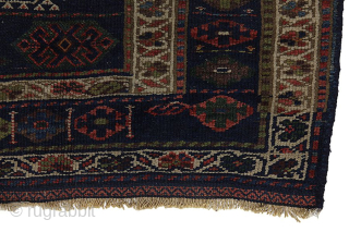 Jaf - Antique Persian Carpet

Size: 290x168 cm
Thickness: Medium (5-10mm)
Oldness: 120+ (Antique)
Pile - Warp: Wool to Wool
Node Density: about 120,000 knots per m²

mail:carpetu2@gmail.com
           