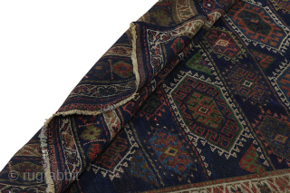 Jaf - Antique Persian Carpet

Size: 290x168 cm
Thickness: Medium (5-10mm)
Oldness: 120+ (Antique)
Pile - Warp: Wool to Wool
Node Density: about 120,000 knots per m²

mail:carpetu2@gmail.com
           