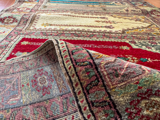 A Rare Heritage: Antique Kayseri Saf Prayer Rug (235x85 cm / 7' 8" x 2' 9")
Description:
A distinguished piece from Anatolia's deep-rooted weaving tradition, an exquisitely crafted treasure from Kayseri: This is an ...