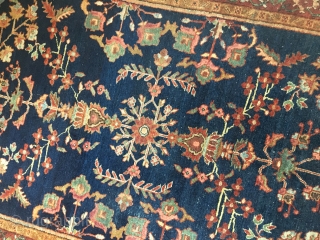 Antique Ferahan or Sarouk in a used condition - elegant colors very decorative
Size: 153 cm x 100 cm               