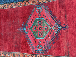 Antique 
Karaman Konya Rug
probably from 1850 - 1875 maybe older
very worn and with damages

but a very rare village rug

the piece has been washed professionally

in the event of any questions please let me  ...